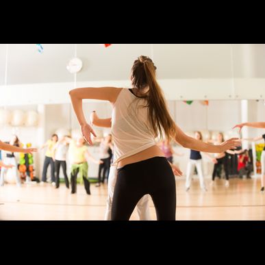横浜のスポーツクラブ・CLUB TEATROのダンスです